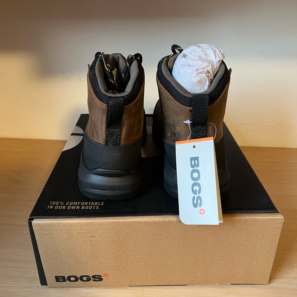 NIB Bogs shale Work Boot - Picture 4 of 6